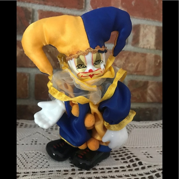 ❤️Rare Vintage 1970’s Hand Painted Porcelain Clown - Picture 7 of 8